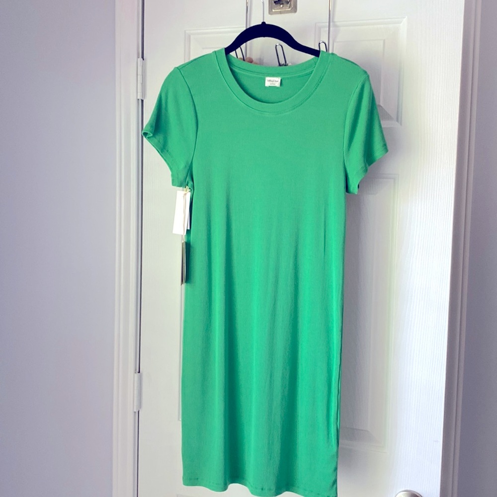 🆕Aritzia Wilfred BodyCon Dress